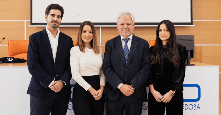 Jose manuel aguirre, julia aguirre, fernando aguirre y maria jose aguirre.